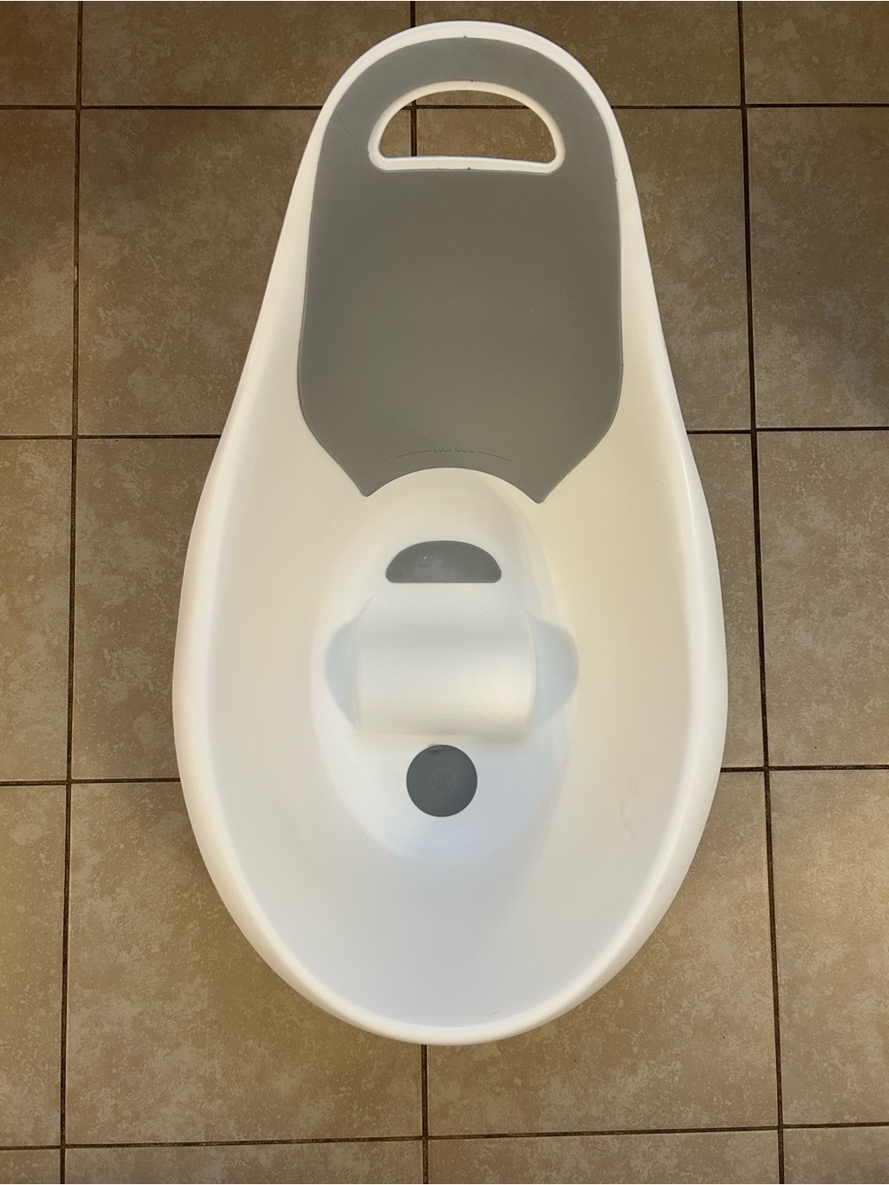 Munchkin Gray and White Baby Bath Tub with Non-Slip Support